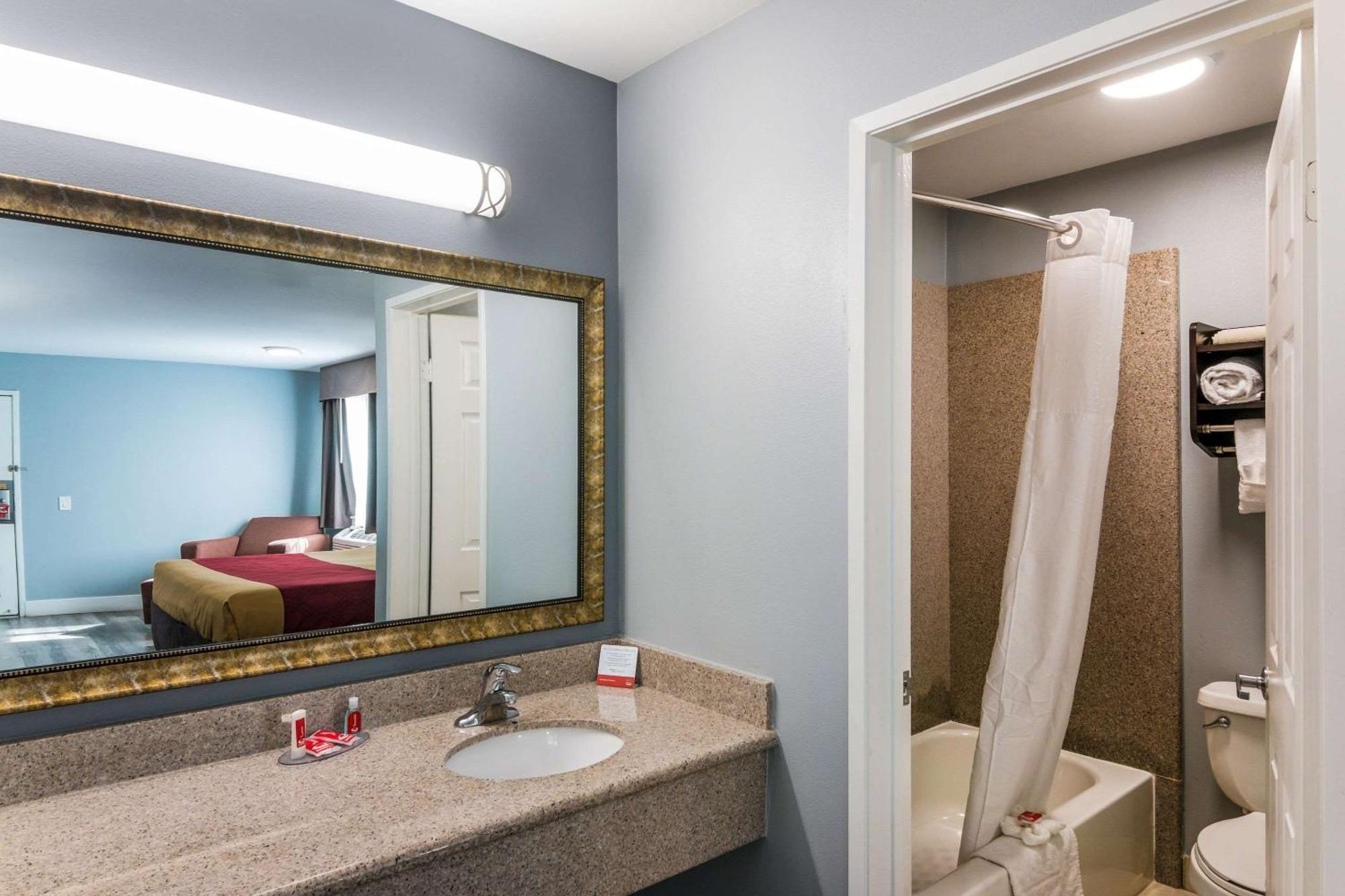 Econo Lodge Hesperia - Victorville I-15 Esterno foto
