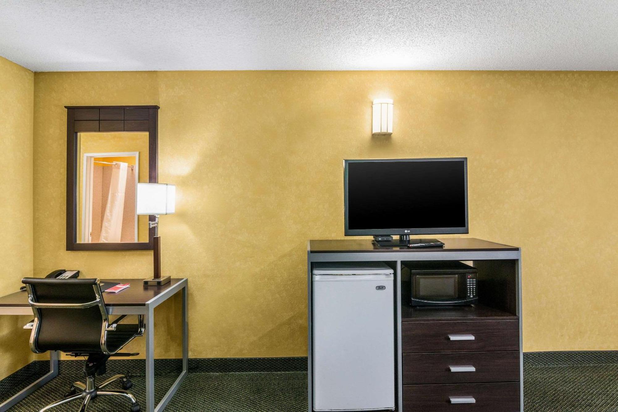 Econo Lodge Hesperia - Victorville I-15 Esterno foto