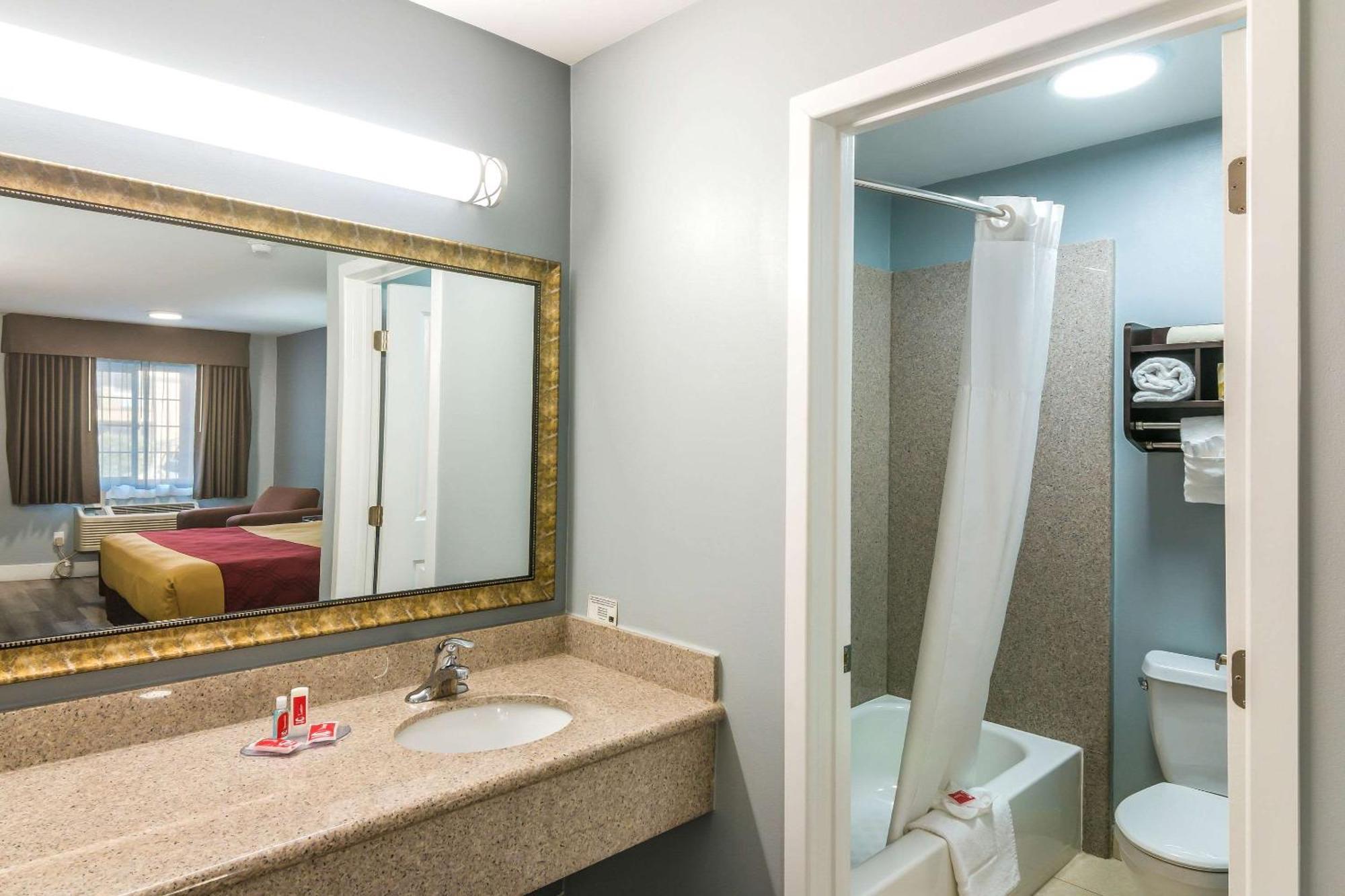 Econo Lodge Hesperia - Victorville I-15 Esterno foto