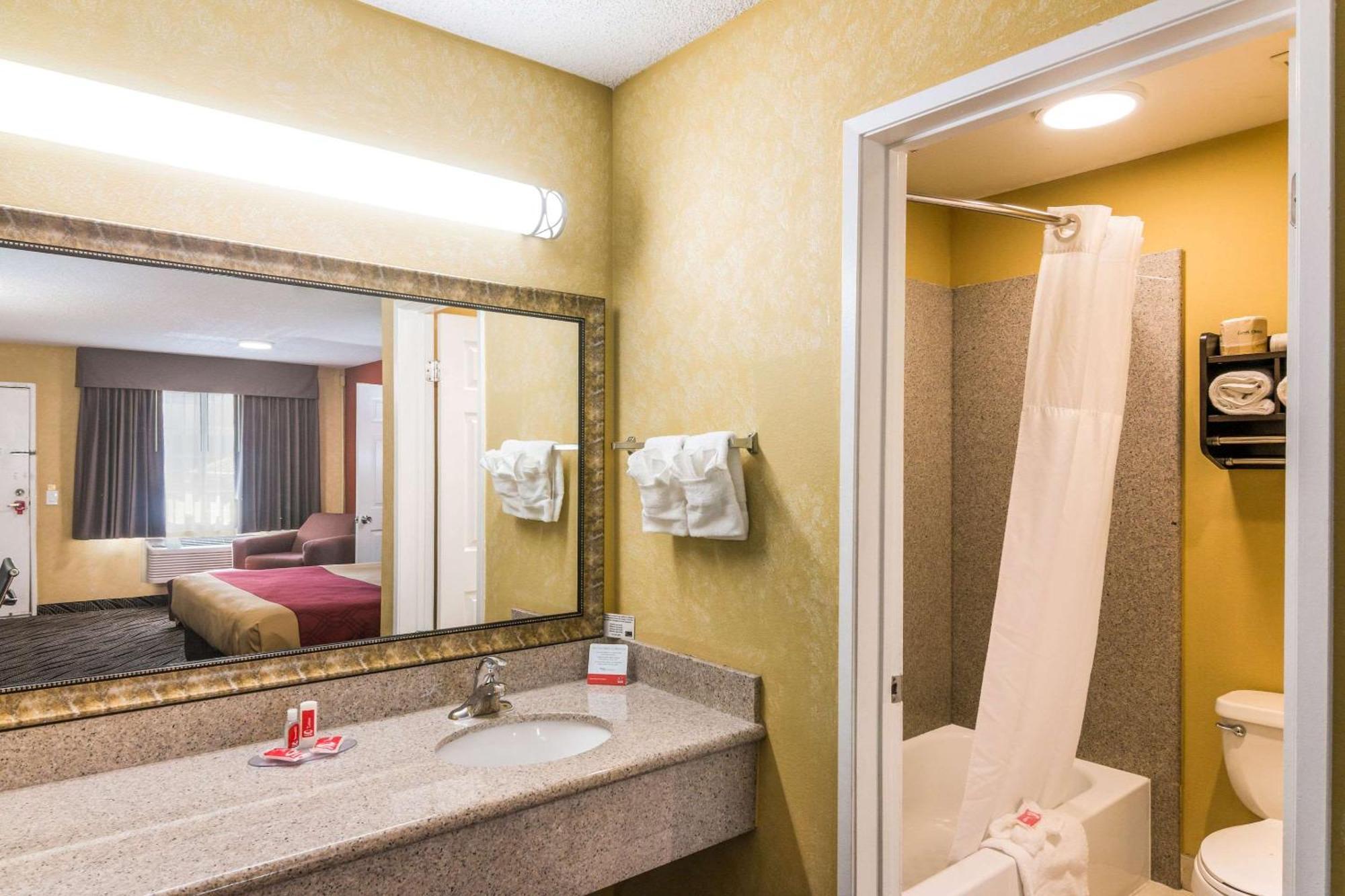 Econo Lodge Hesperia - Victorville I-15 Esterno foto