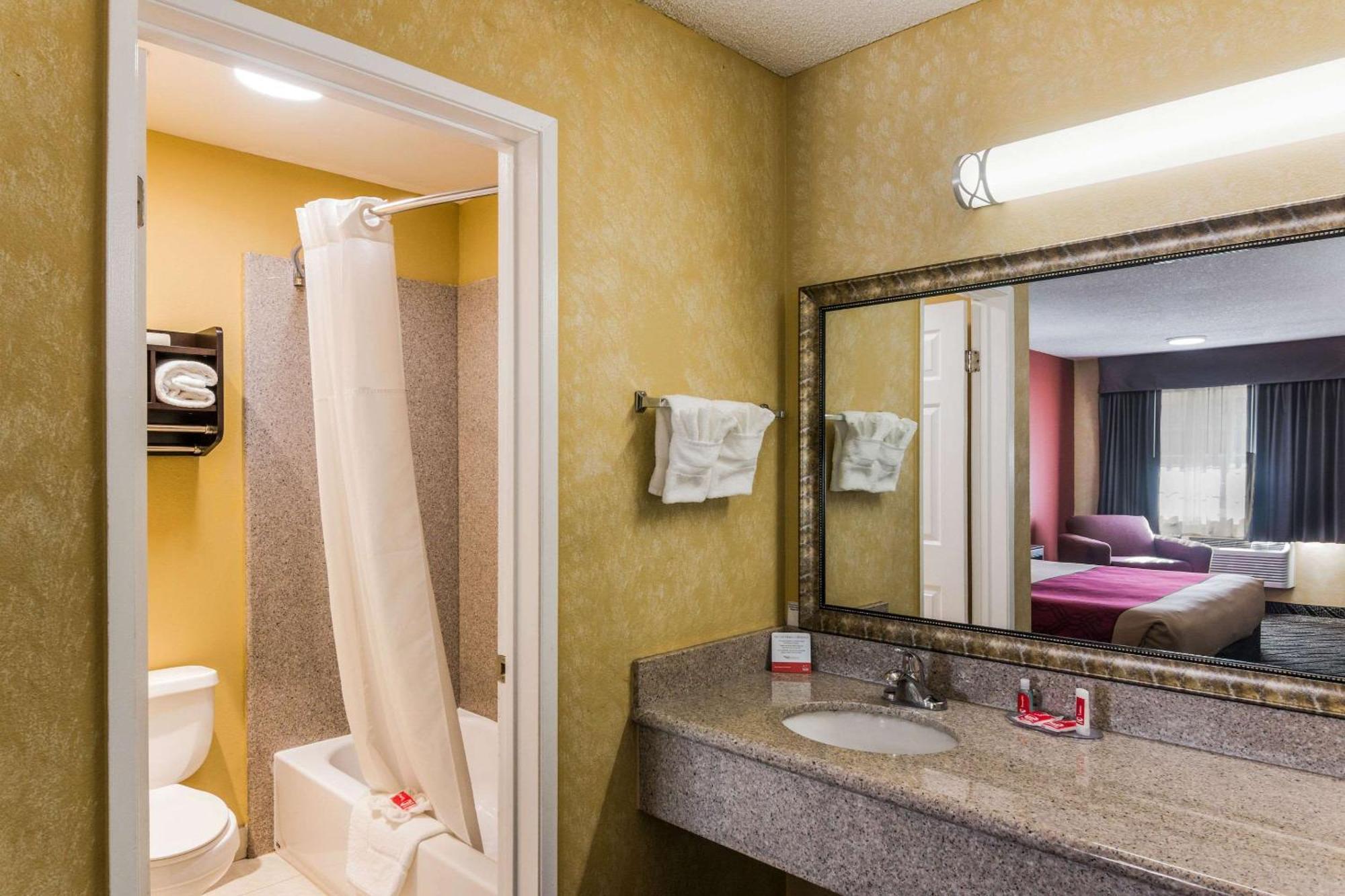 Econo Lodge Hesperia - Victorville I-15 Esterno foto