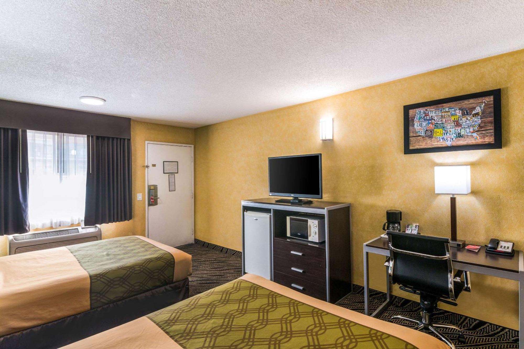 Econo Lodge Hesperia - Victorville I-15 Esterno foto
