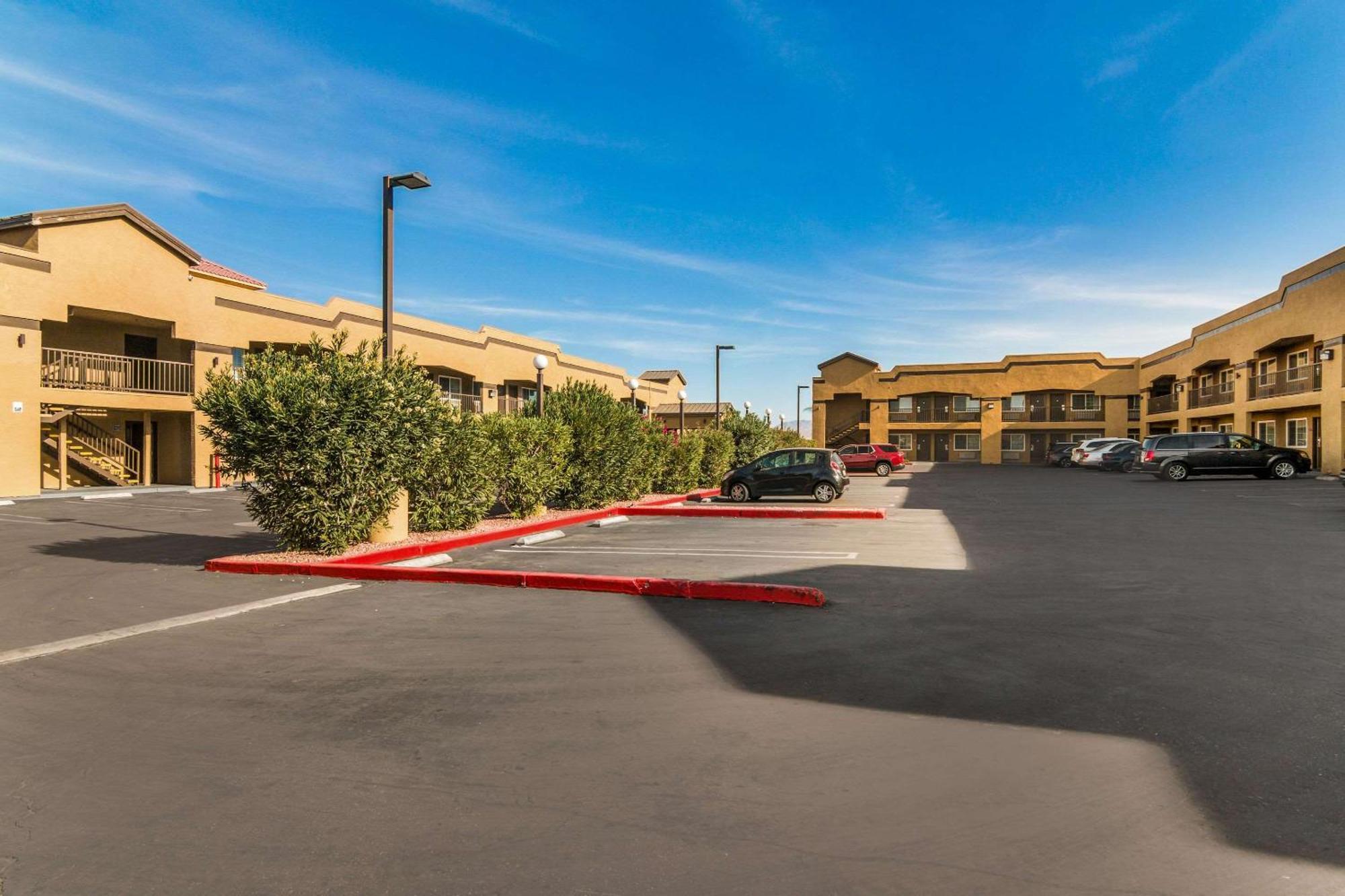 Econo Lodge Hesperia - Victorville I-15 Esterno foto
